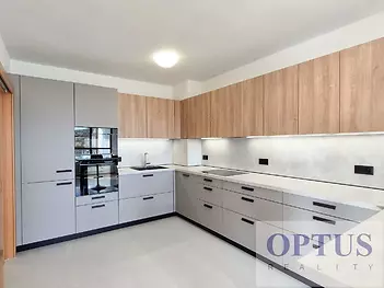 kitchenb.jpg