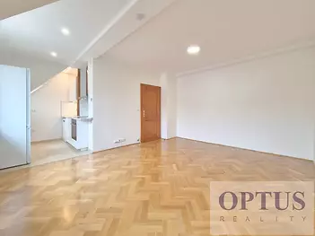 living-roomb.jpg