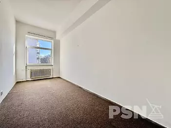 Kanceláře s možností parkování