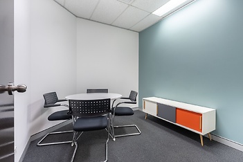 Generic Large meeting room_04