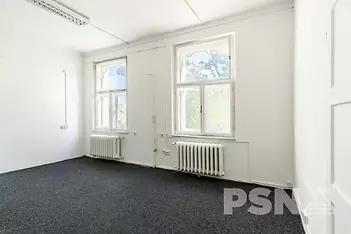 Kanceláře nedaleko centra a vlakového nádraží