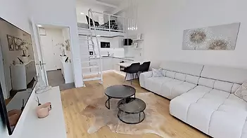obývák + kuchyně + patro