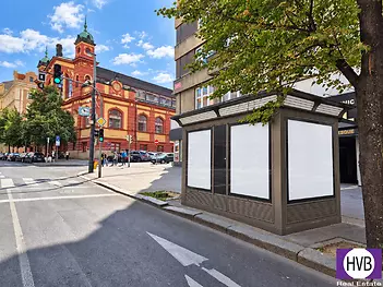 cisty-kiosk-s-bilymi-reklamnimi-panely-2.png