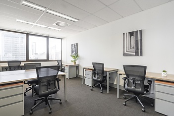 Generic Large Office_09