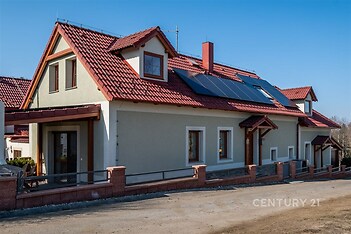 Dům